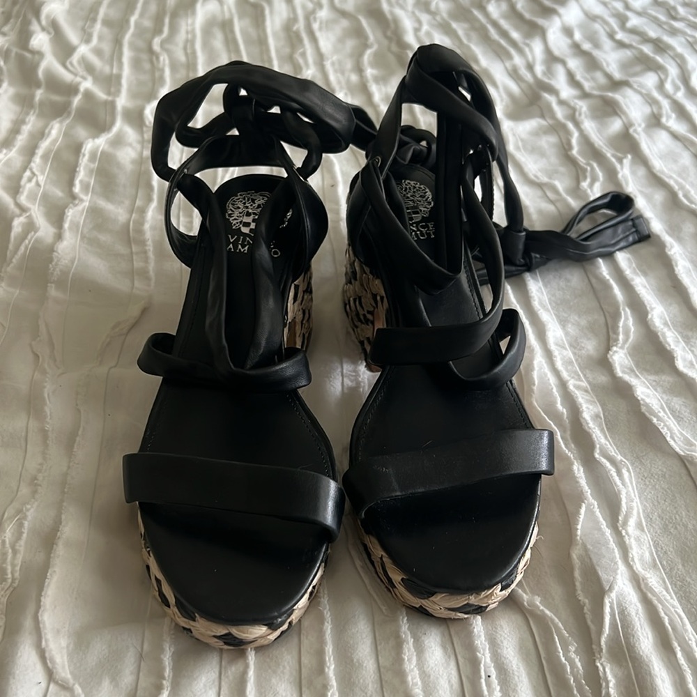 Vince Camuto Roreka Sandals - Picture 4 of 10